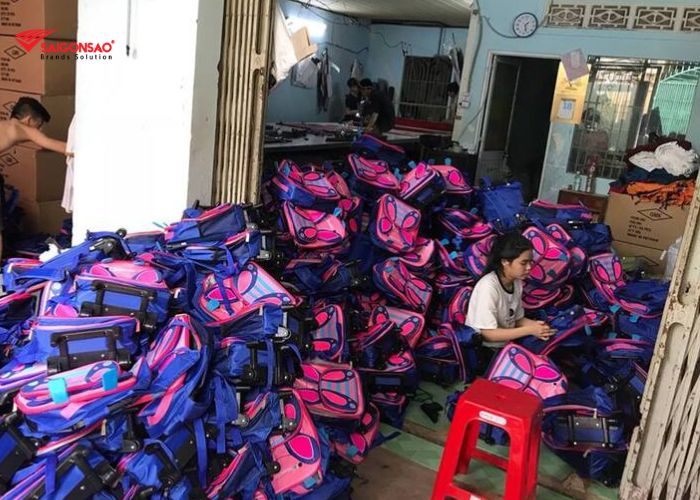 Lợi ích khi đặt may balo trực tiếp tại xưởng